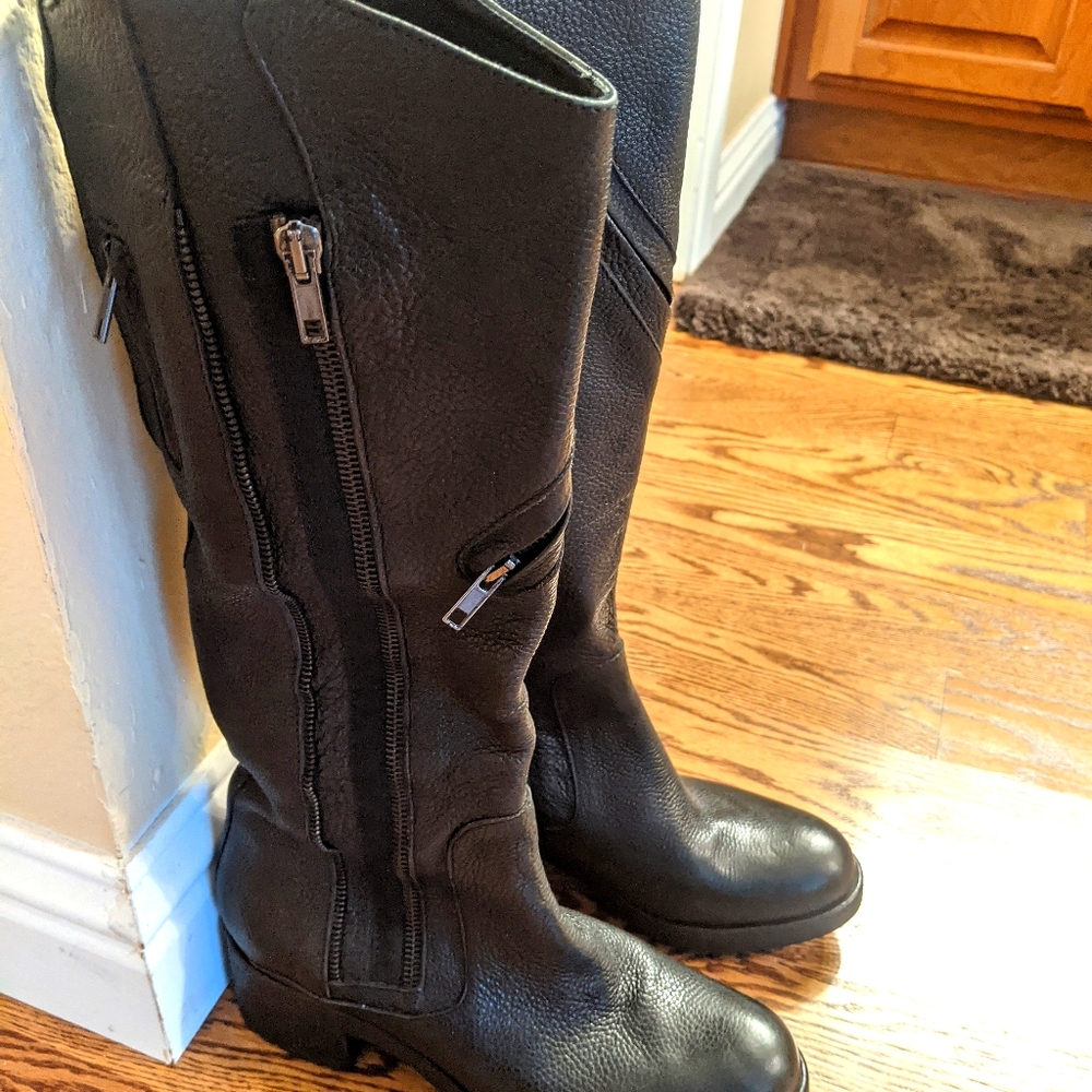Vera Wang Knee High Black Leather Riding Boots